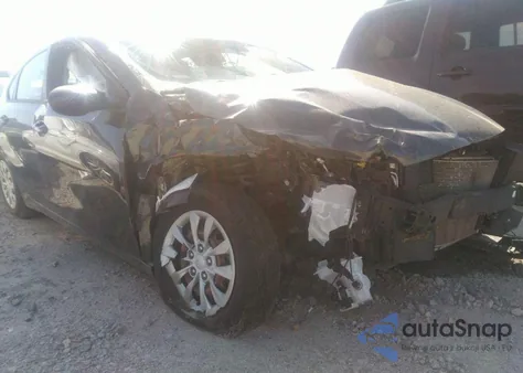 2019 Kia Forte Fe z USA, uszkodzony, nr VIN 3KPF24AD9KE027334